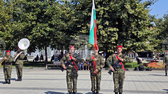 Pleven Holds Military Ceremony to Welcome Home Bulgarian KFOR Contingent