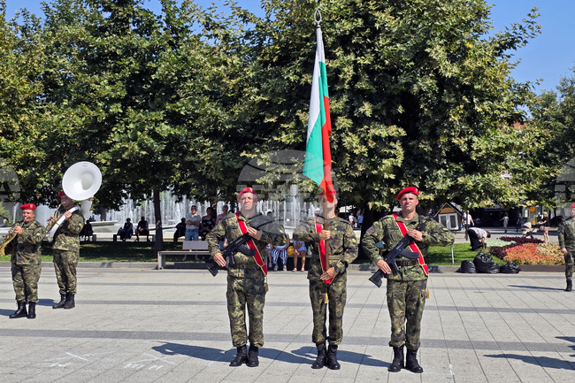 Pleven Holds Military Ceremony to Welcome Home Bulgarian KFOR Contingent