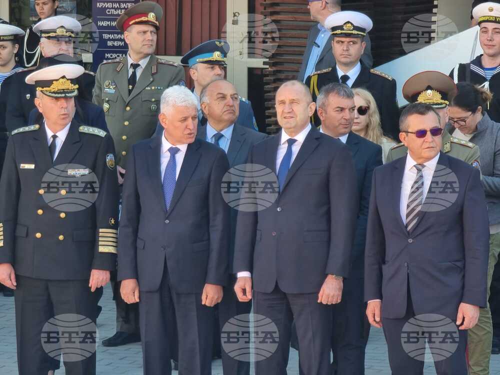 Варна - Церемония по посрещането НИК 421 „Св. св. Кирил и Методий“