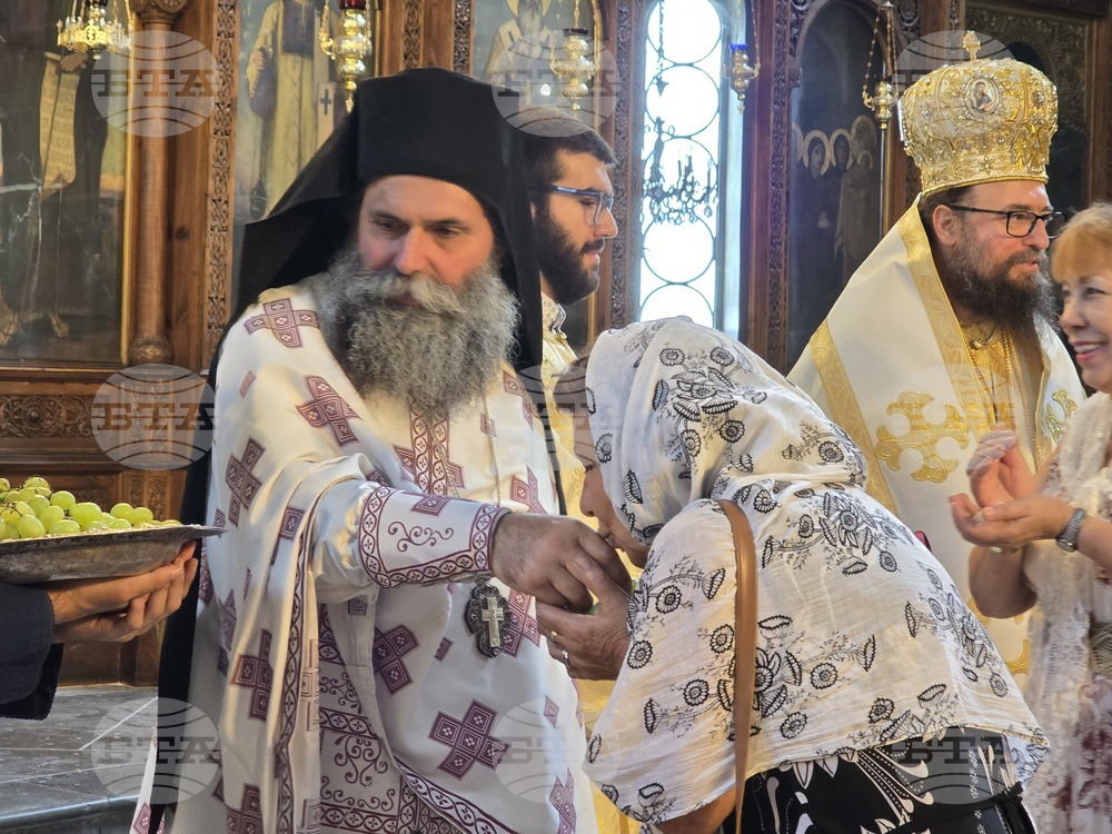 Видин - митрополит Пахомий - Преображение Господне - литургия
