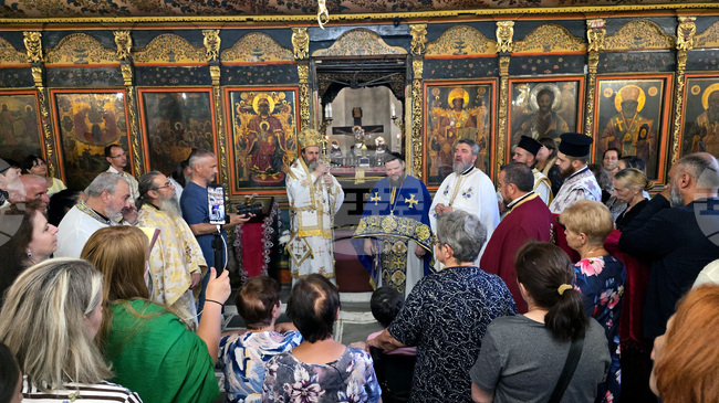 Чудотворната Хавайска икона на Пресвета Богородица е свидетелство за Божието действие в съвремието ни, каза Неврокопският митрополит Серафим