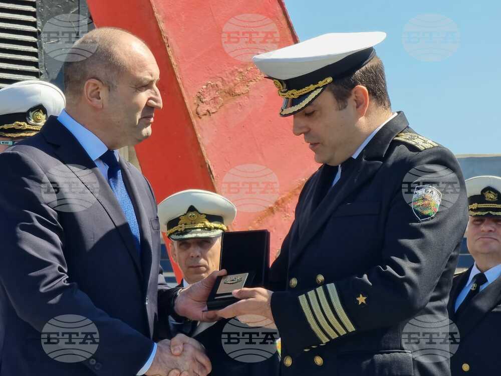 Варна - Церемония по посрещането НИК 421 „Св. св. Кирил и Методий“