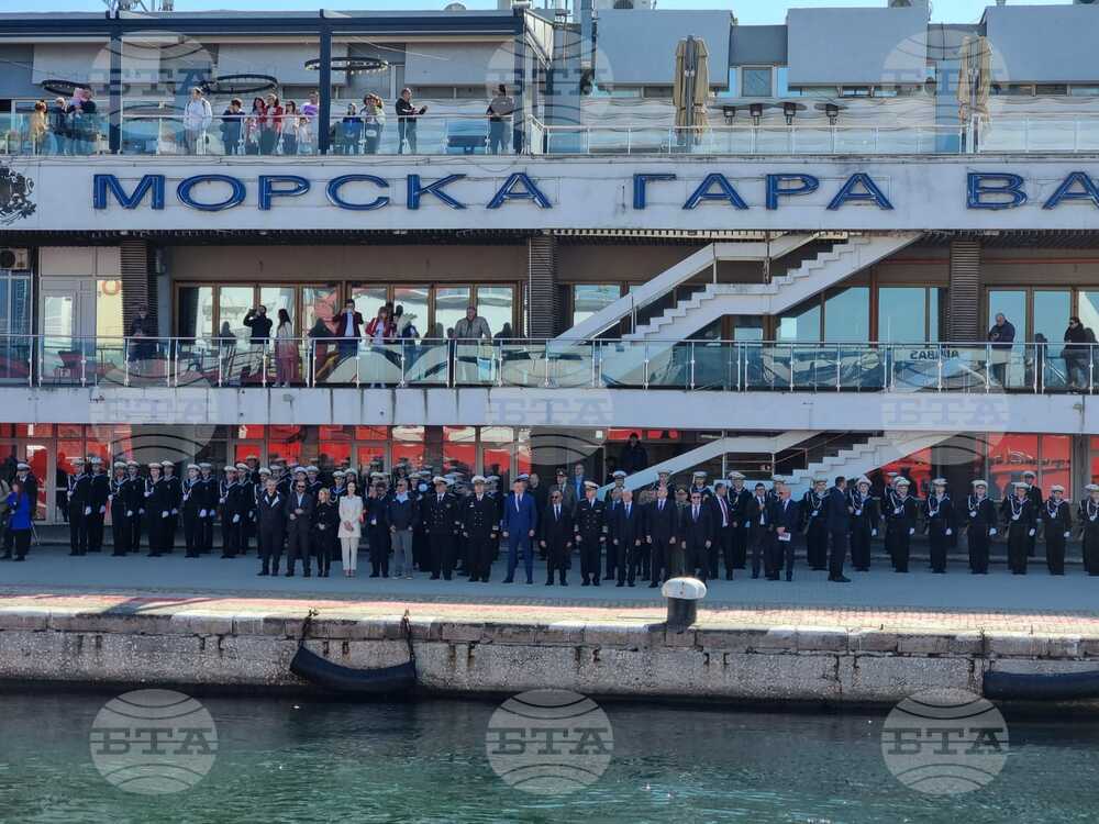 Варна - Церемония по посрещането НИК 421 „Св. св. Кирил и Методий“