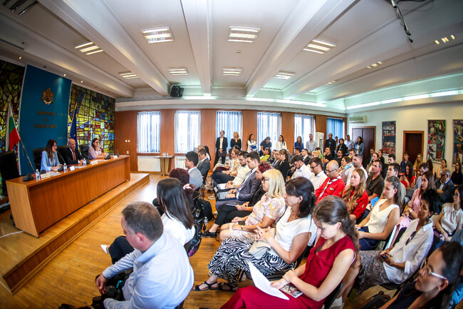 Sports Minister Meets Representatives of Youth Organizations and Centres