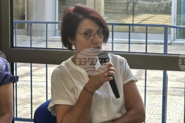 Днешните ученици разпознават в творчеството на Пенчо Славейков темите за самотата и силата на изкуството, каза Корнелия Вълкова в Добрич