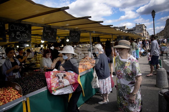 Продажбите на дребно в еврозоната нарастват под очакванията през юни