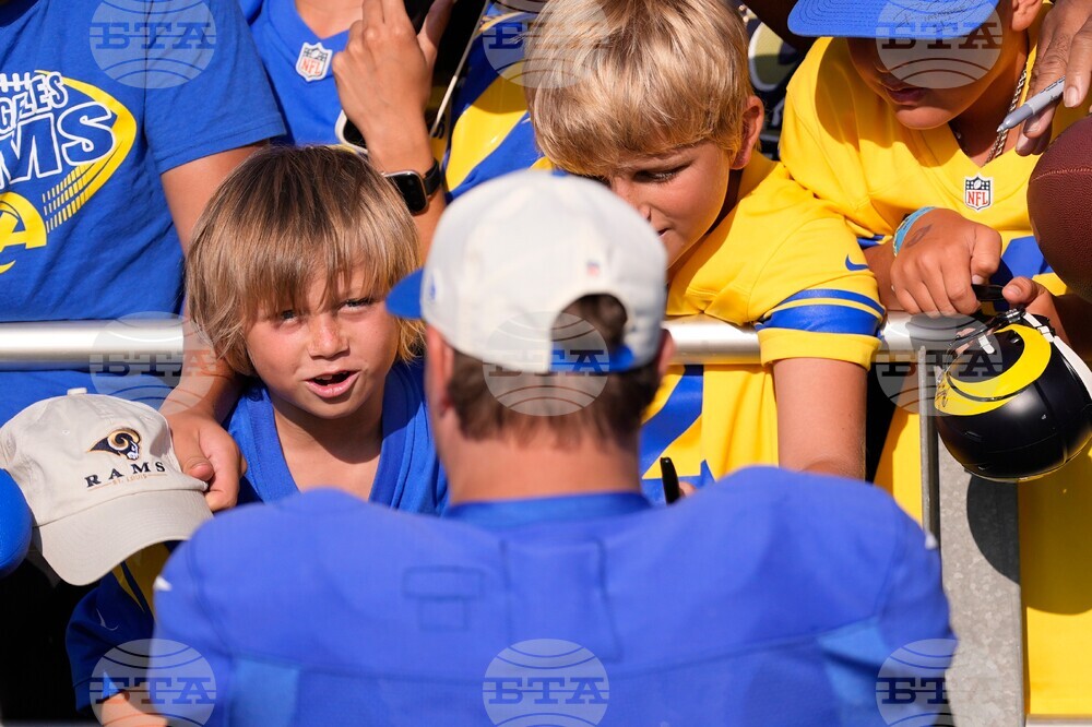 Rams Camp Football