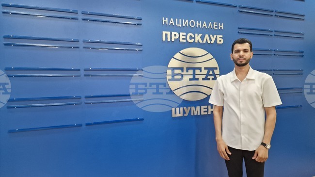 Генералният директор на Иракската новинарска агенция Саттар Джиад Ал Ардауи посети Националния пресклуб на БТА в Шумен и Томбул джамия