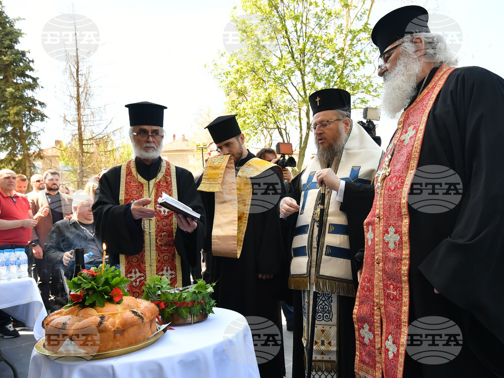 Разград - църква "Св. Цар Борис-Михаил Покръстител" - водосвет