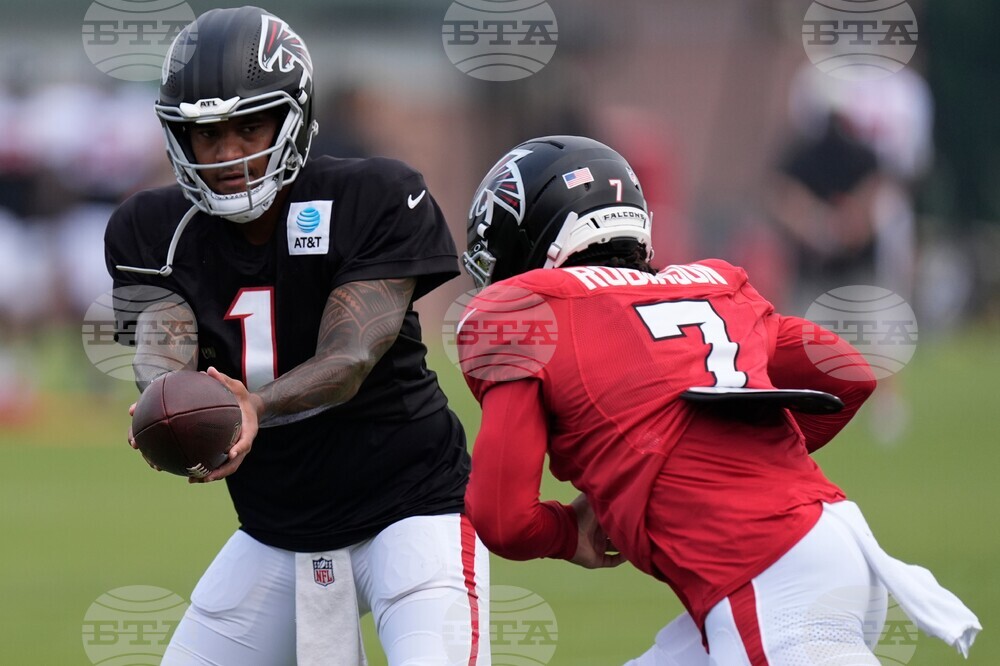 Falcons Camp Football