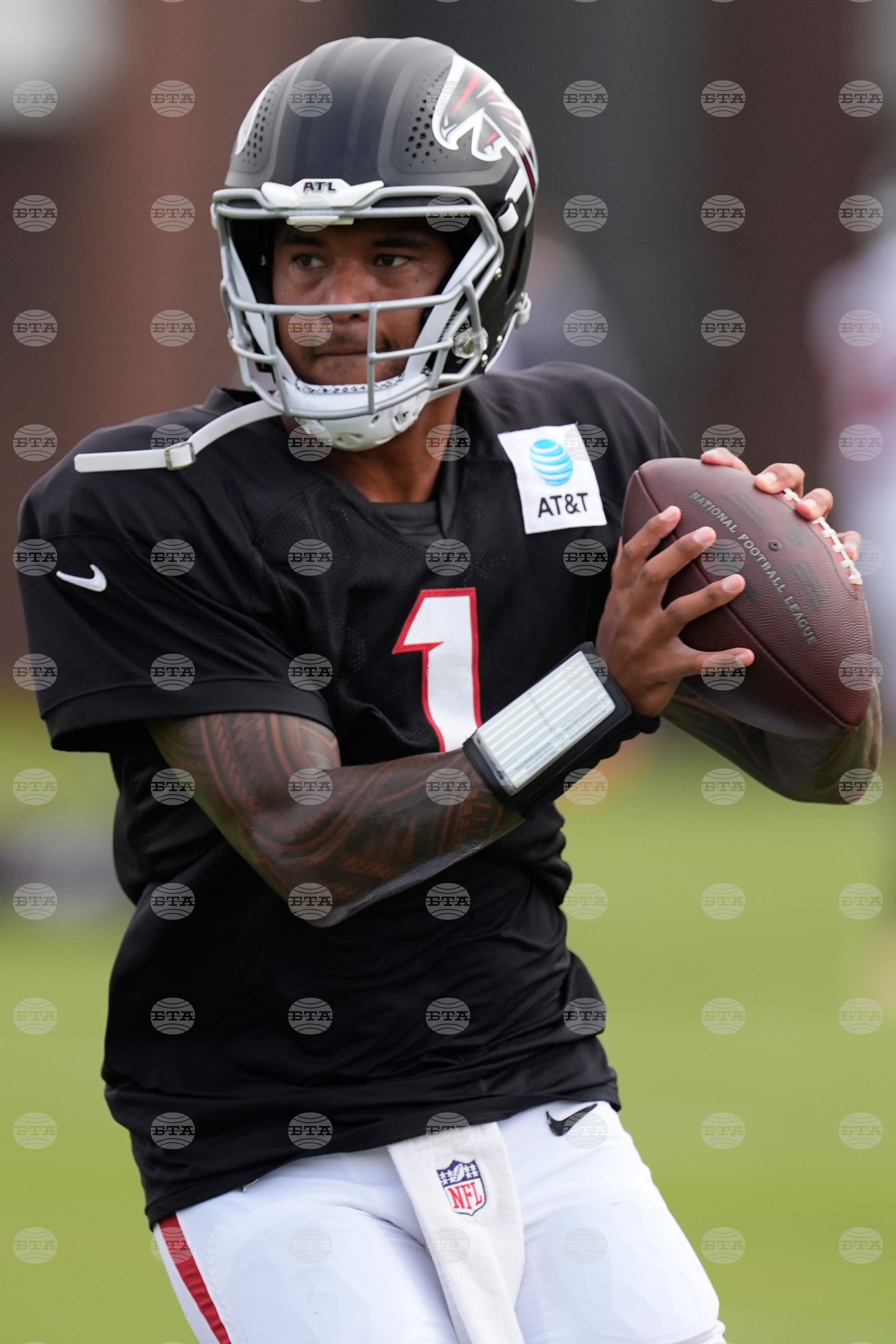 Falcons Camp Football
