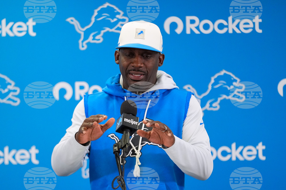 Lions Camp Football