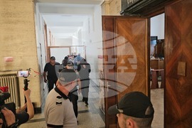 Русе - Окръжен съд - мерки за неотклонение - задържани - фентанил
