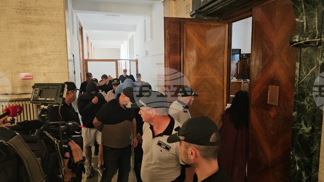 Окръжният съд в Русе остави за постоянно в ареста петима обвиняеми по делото за производство и разпространение на фентанил