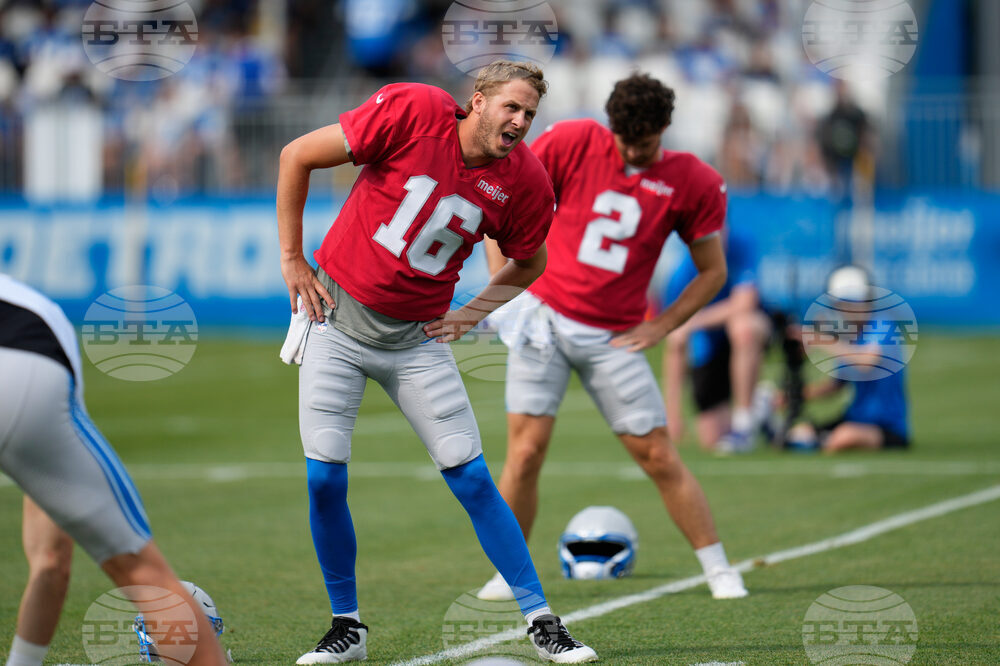 Lions Camp Football
