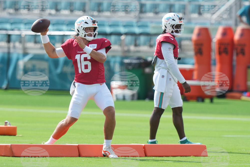 Dolphins Camp Football