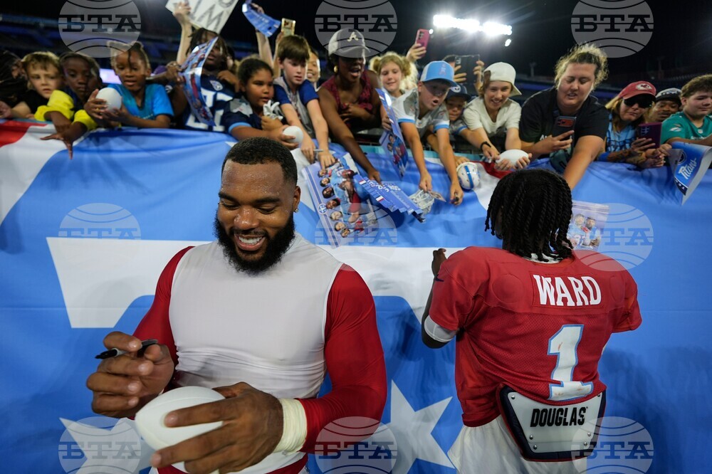 Titans Camp Football