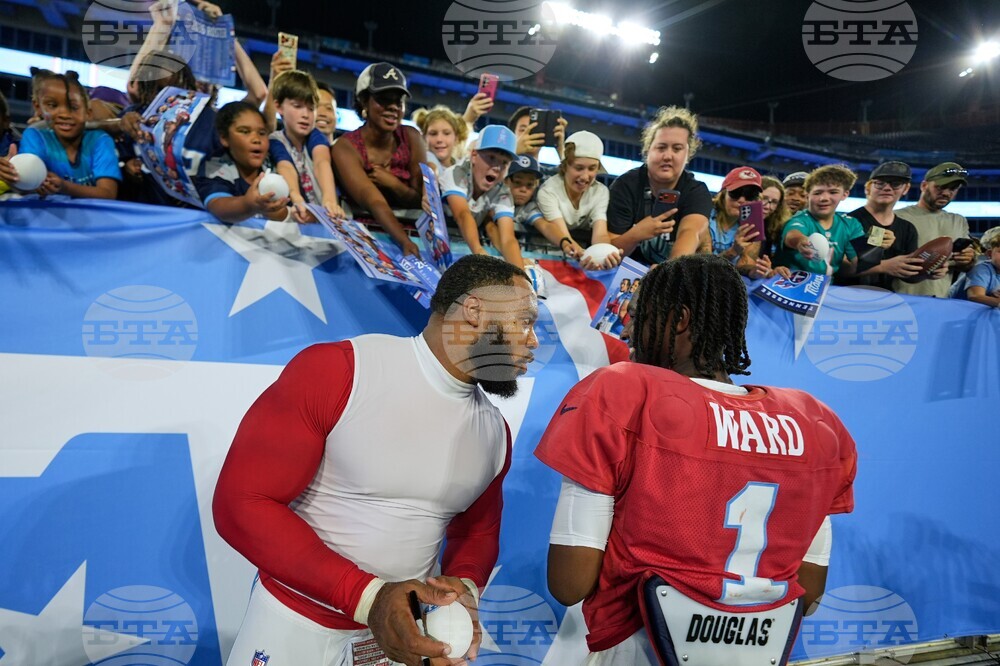Titans Camp Football