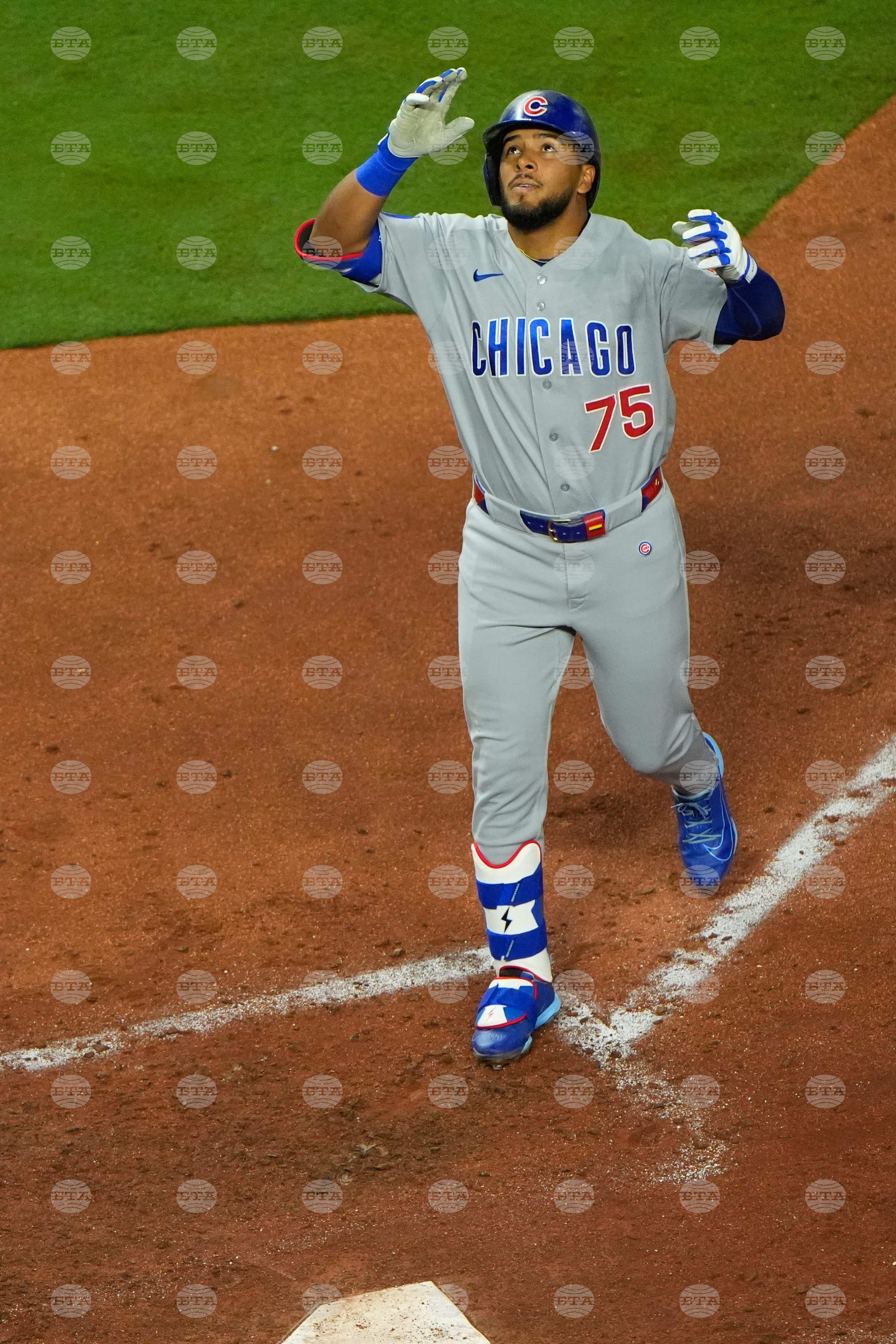 Cubs Royals Baseball