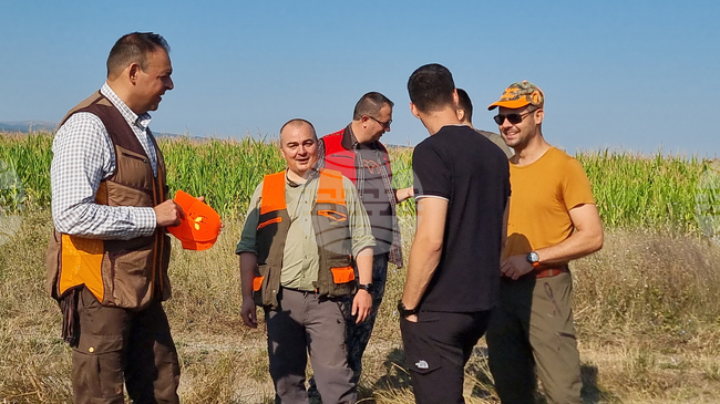 Вносът на слънчоглед от Украйна ще бъде контролиран, заяви министърът на земеделието и храните Пламен Абровски 