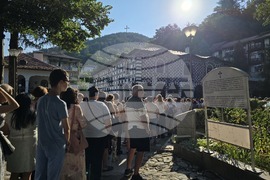 Благоевград - Хавайска мироточива Иверска икона на Пресвета Богородица - посрещане
