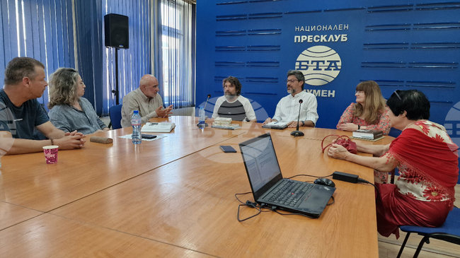 Отношението на Пенчо Славейков към руската литература коментира проф. Дечка Чавдарова в Шумен