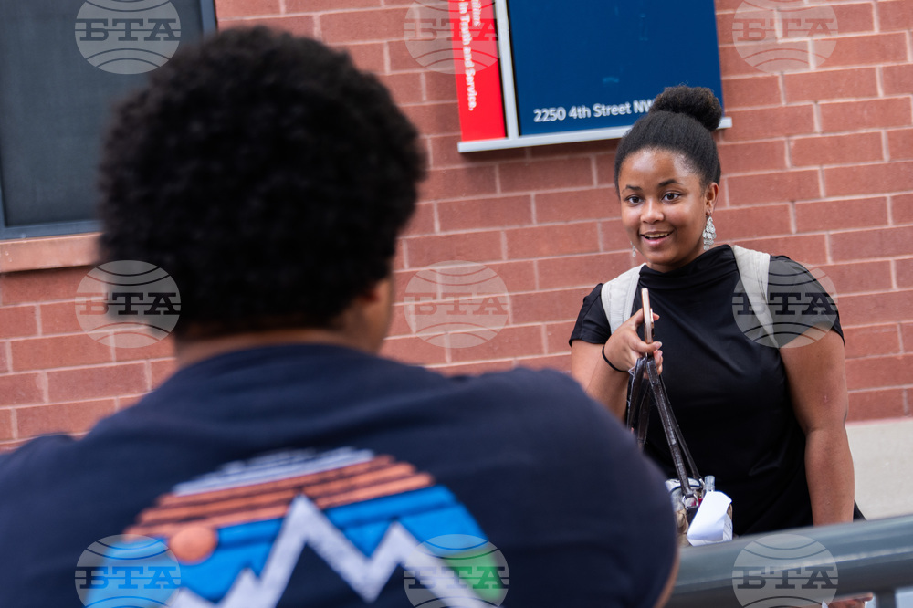 Howard Students Unenrolled Move-In