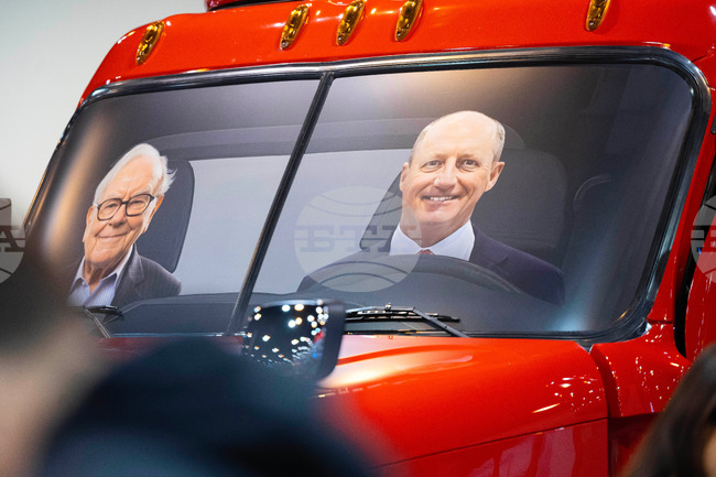 US Earns Berkshire Hathaway