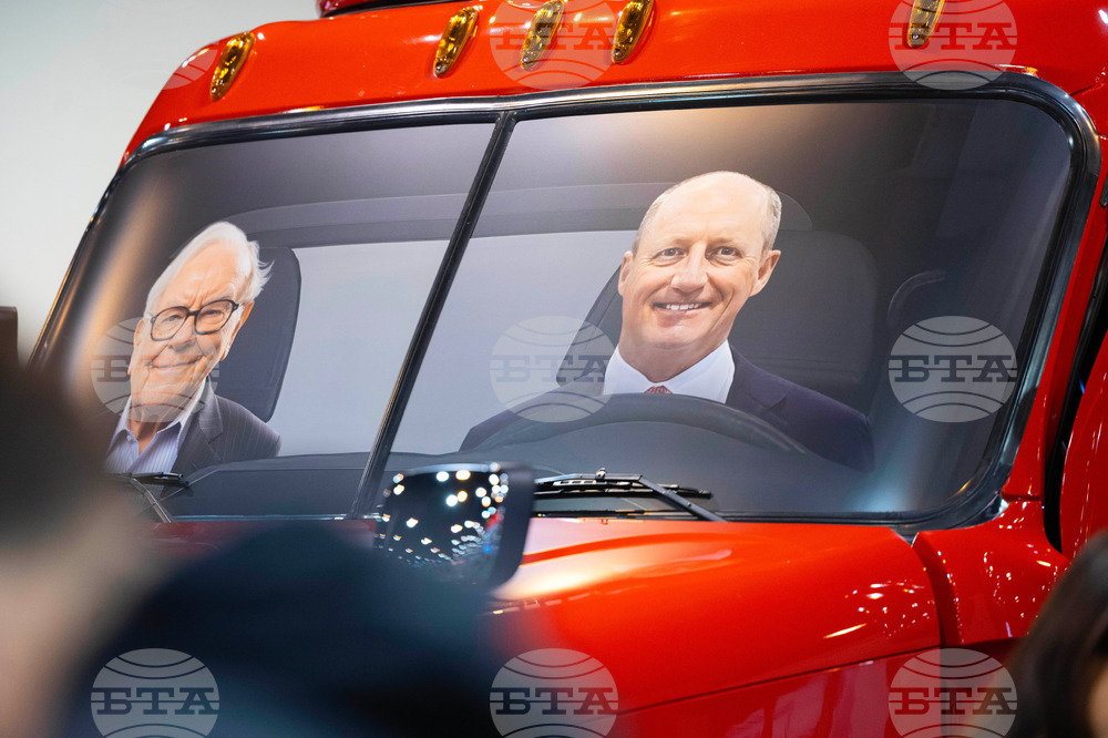 US Earns Berkshire Hathaway