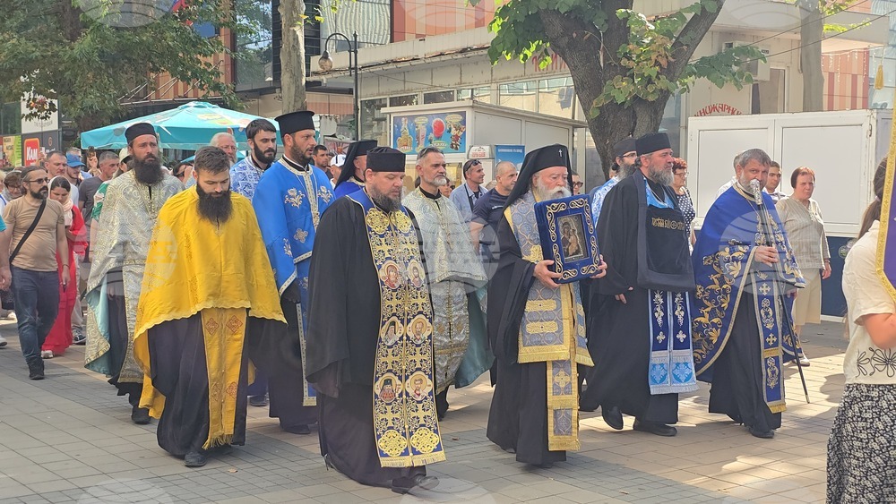Ловеч - чудотворна Хавайска икона - посрещане