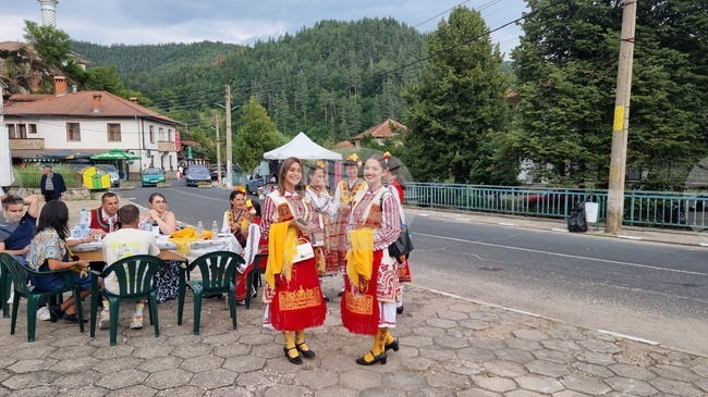 Потомци на родове от Арда, разпръснати из България и чужбина, се събраха на традиционен събор