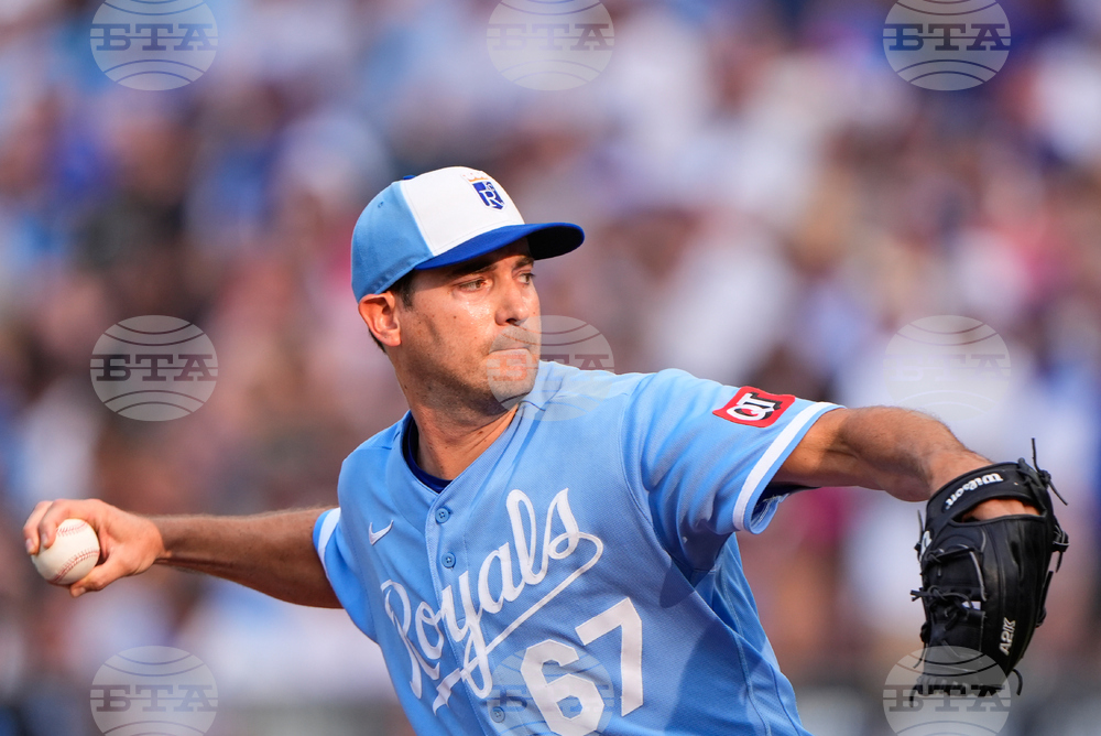 Cubs Royals Baseball