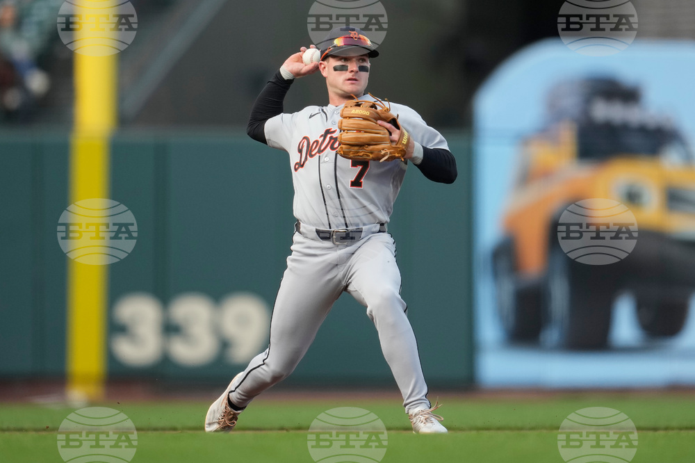 Tigers Giants Baseball