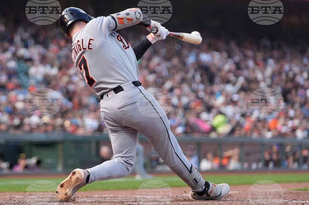 Tigers Giants Baseball