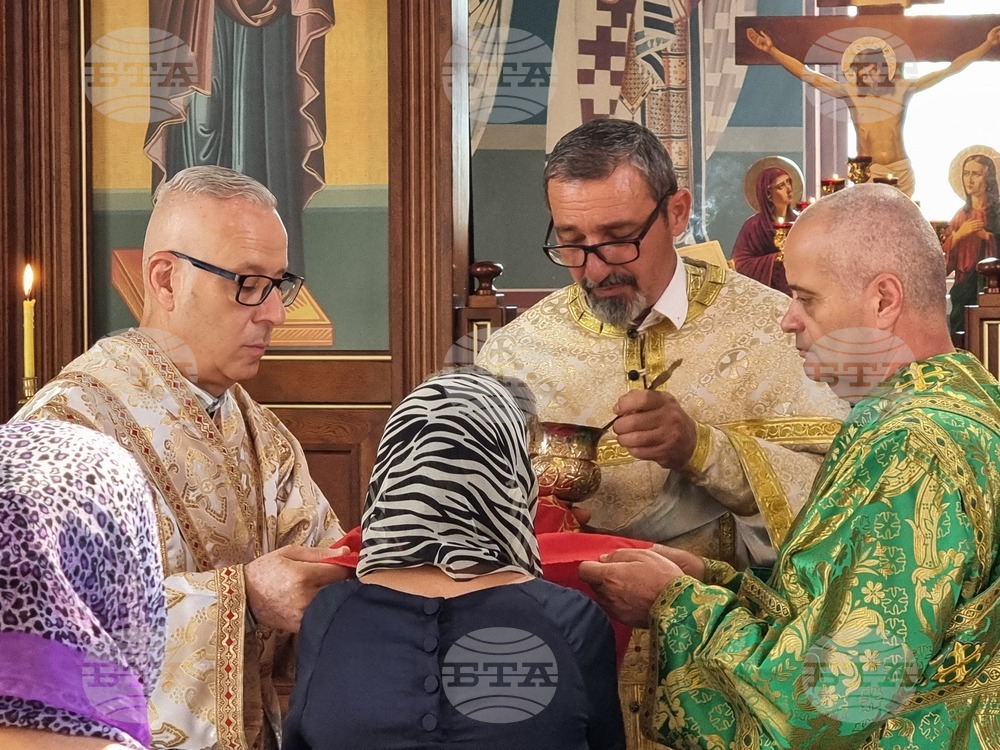 Ямбол - храм „Успение на Пресвета Богородица“ - литургия