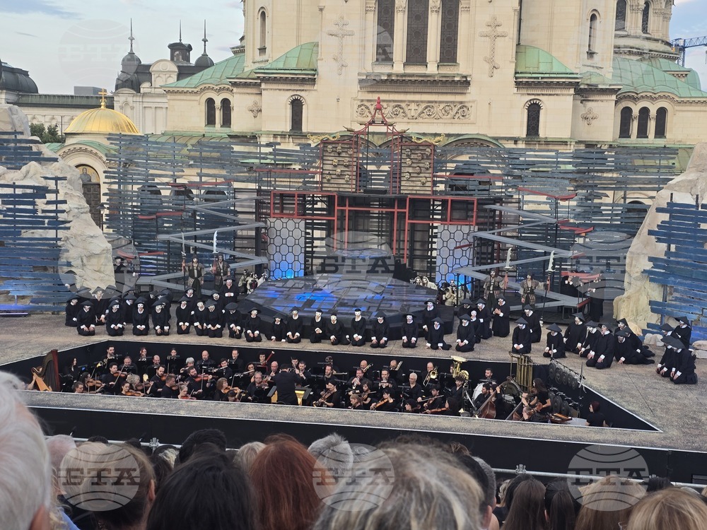 Патриаршеската катедрала „Св. Александър Невски“ - фестивал „Опера на площада“ - „Турандот“