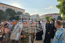 Крумовград - икона - „Света Богородица - Златна ябълка“ - митрополит Николай