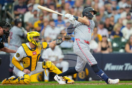 Twins Brewers Baseball