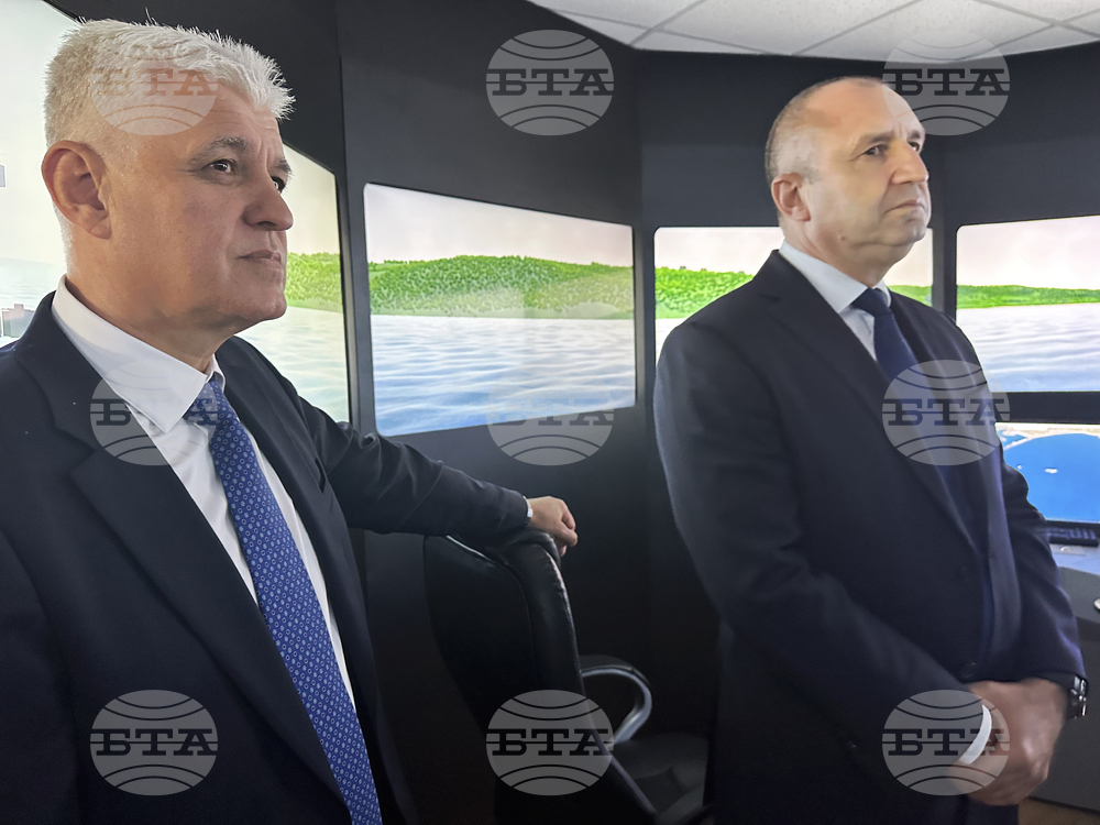 Варна - Румен Радев - ВВМУ „Н. Й. Вапцаров“