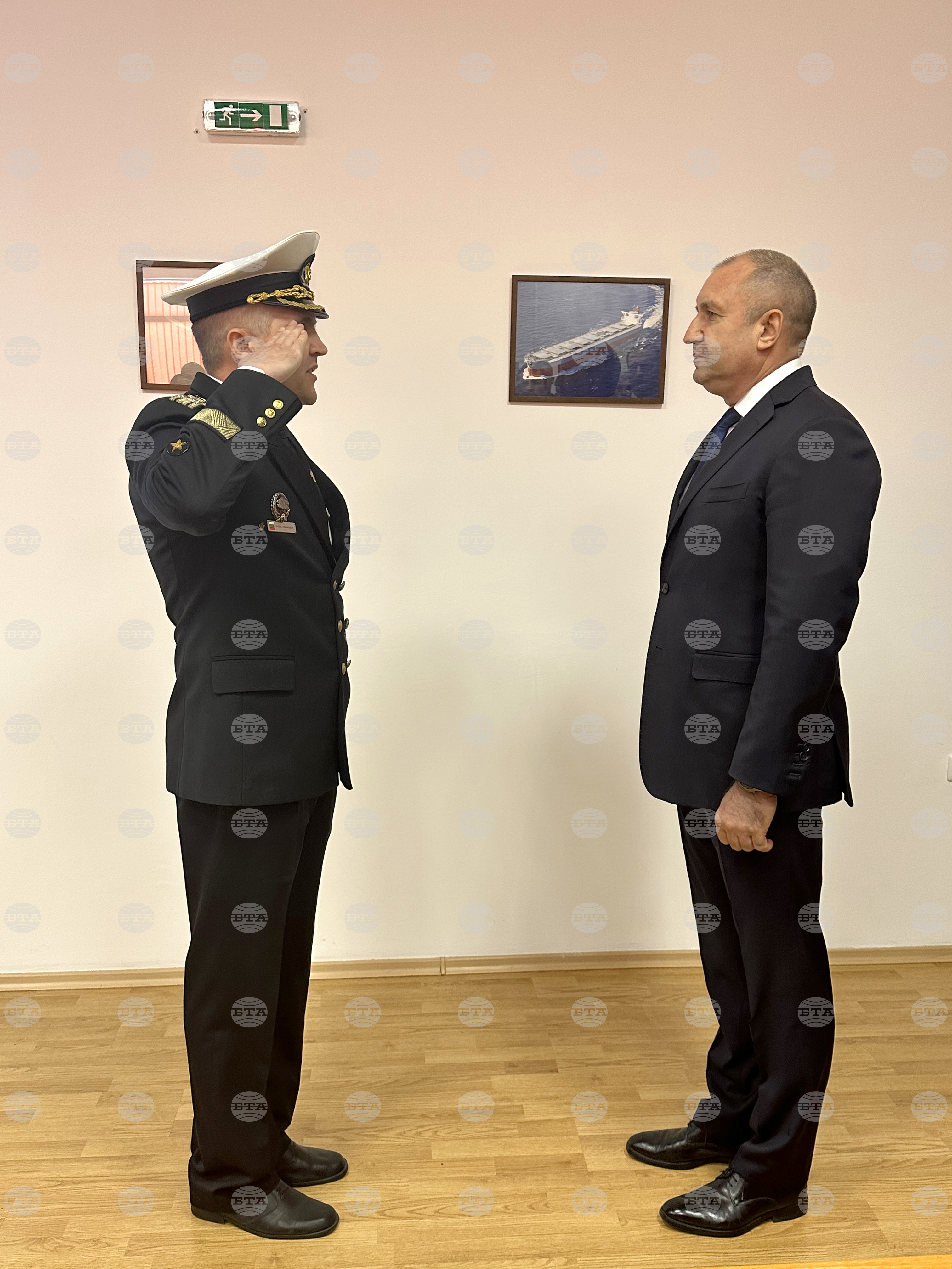 Варна - Румен Радев - ВВМУ „Н. Й. Вапцаров“