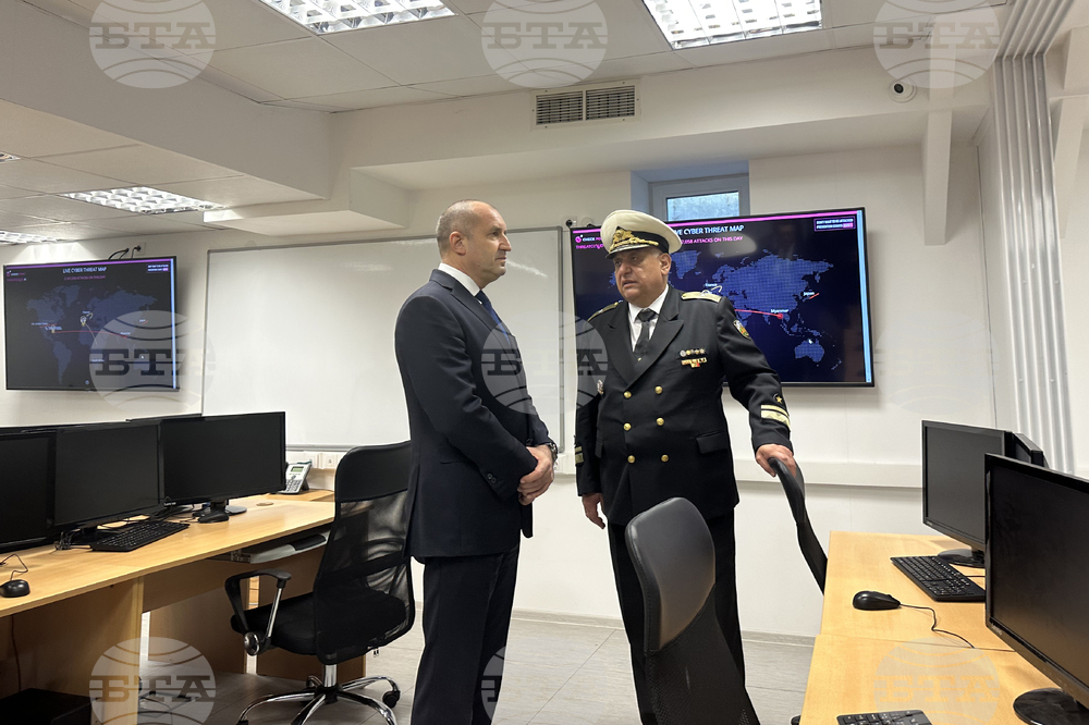 Варна - Румен Радев - ВВМУ „Н. Й. Вапцаров“
