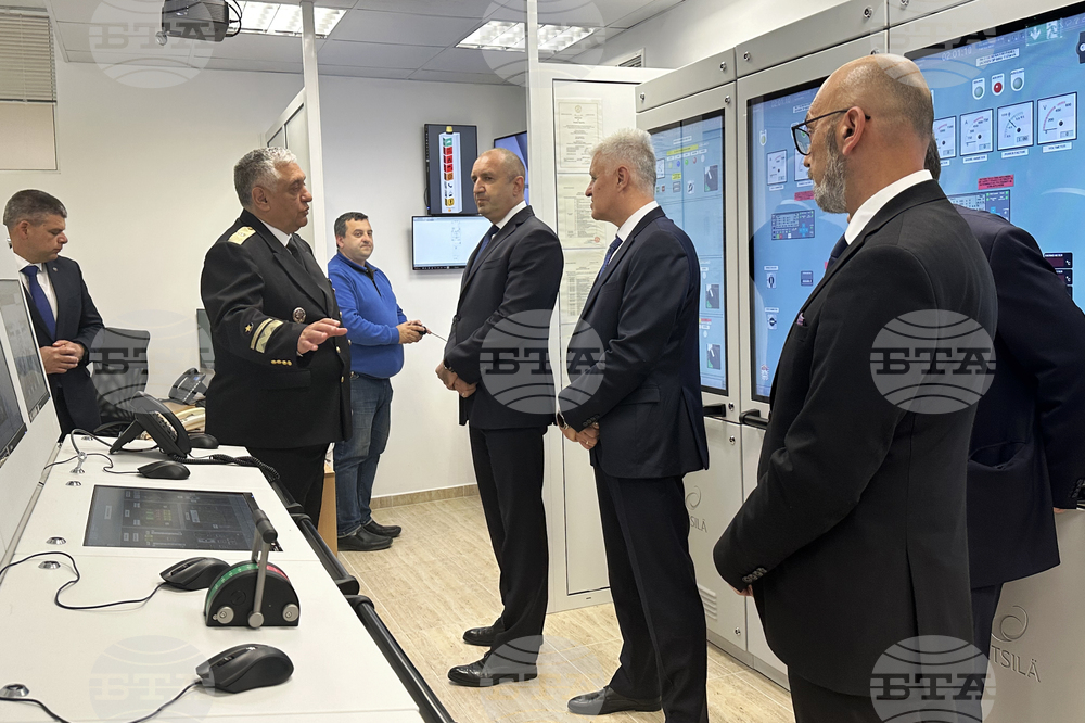 Варна - Румен Радев - ВВМУ „Н. Й. Вапцаров“