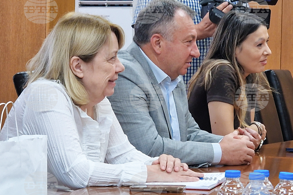 Шумен - Европейска младежка олимпиада по информатика - медалисти - кмет - среща