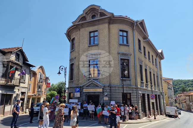 Велико Търново - протест в подкрепа на кмета на Горна Оряховица