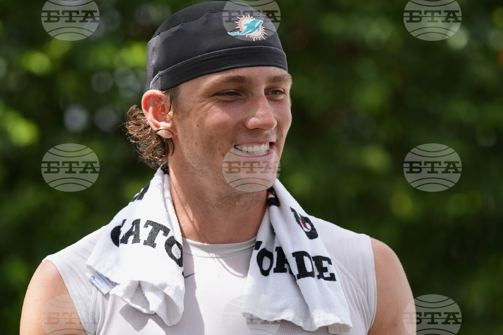 Dolphins Camp Football