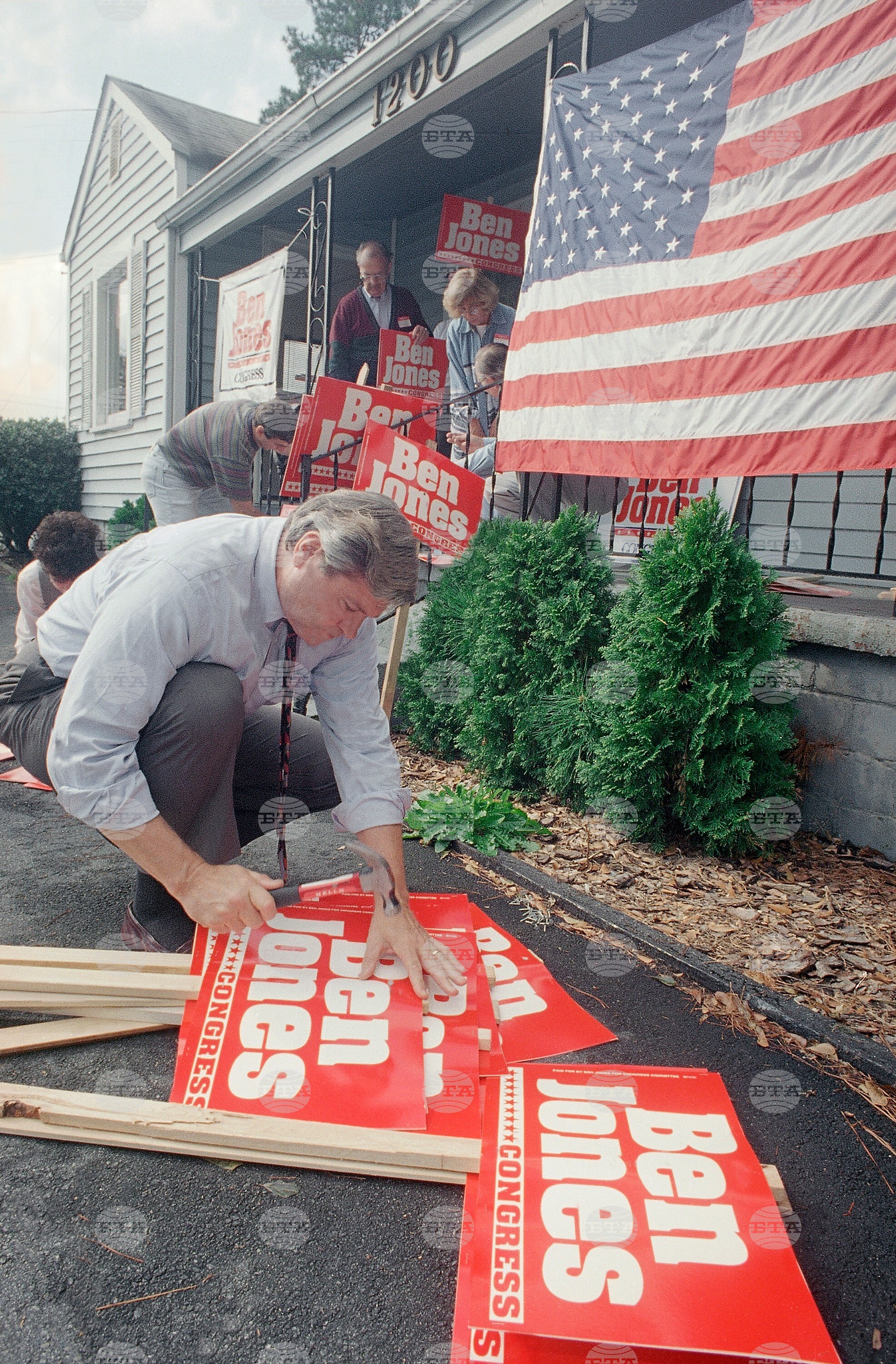 Obit-Ben Jones