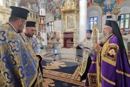 Хасково - икона на Богородица „Златна ябълка“ - празнична вечерня