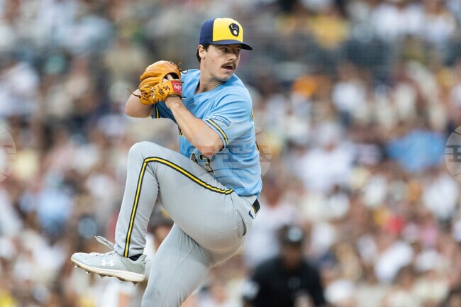 Brewers Padres Baseball