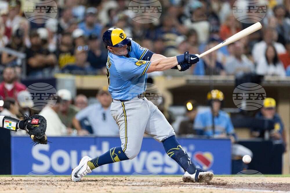 Brewers Padres Baseball