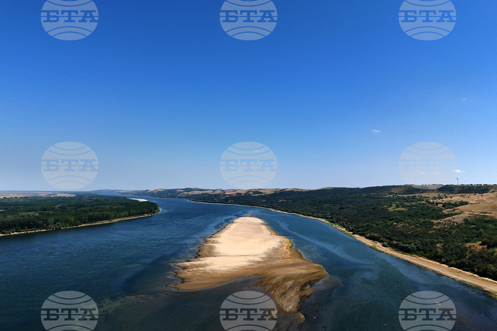 Село Остров - река Дунав - обстановка
